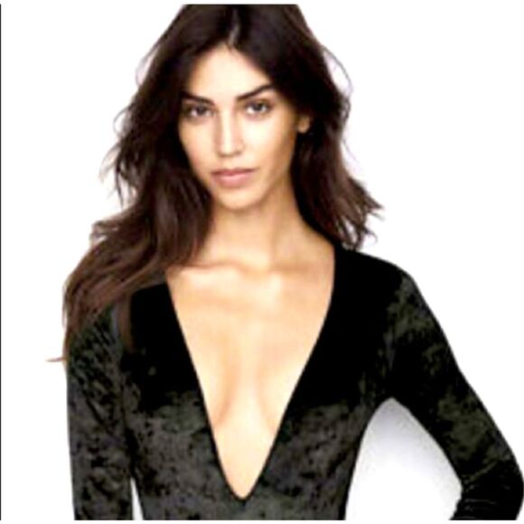 VICTORIA'S SECRET Crushed Velvet Plunge V-Neck Thong Bodysuit Forest Green XS/S - Picture 3 of 10